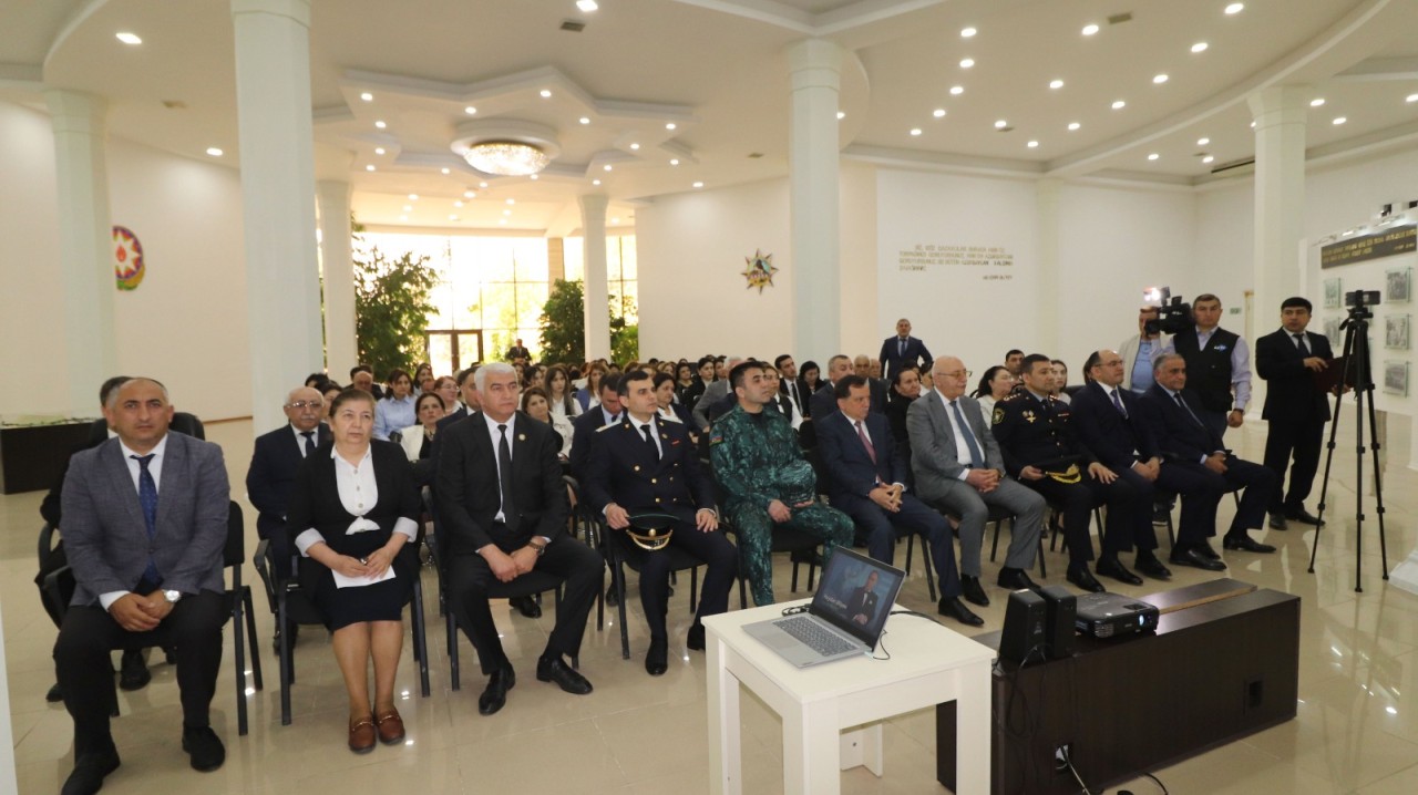 Qazaxda Heydər Əliyevin 102-ci ildönümünə həsr olunmuş elmi-praktiki konfrans keçirilib - FOTOLAR